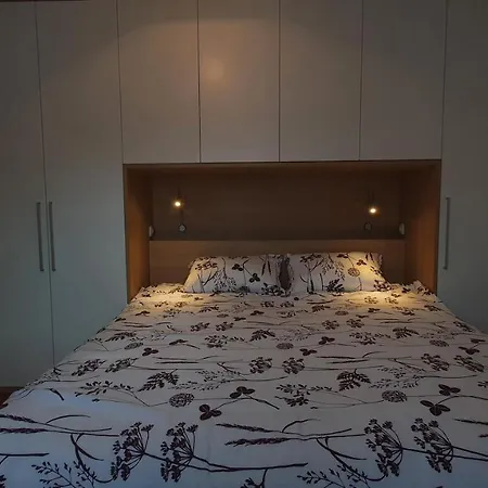 Apartma Lah Apartment *