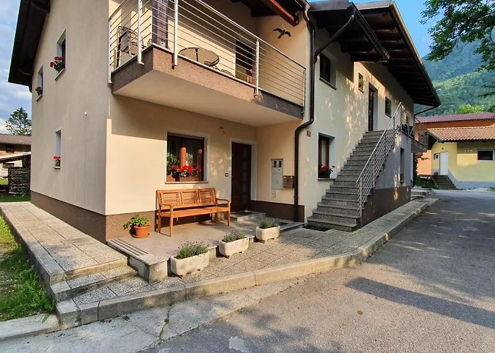 Apartma Lah * Kobarid